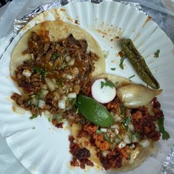 Tacos El Guitarron - Pastor taco and chorizo taco