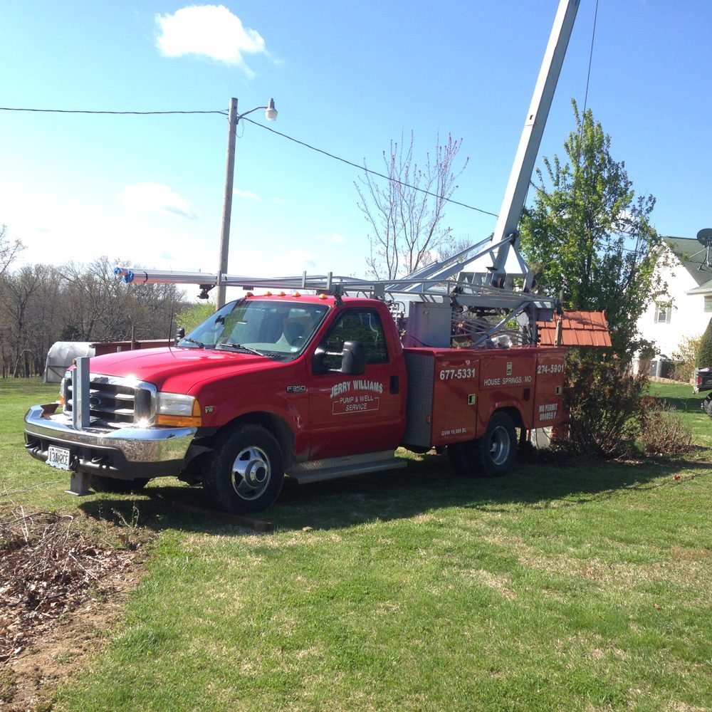 Slide of Jerry Williams Pump & Well Service