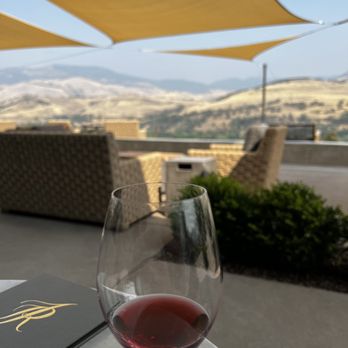 Irvine & Roberts Vineyards - Wine Tours Near Me - Ashland, Oregon