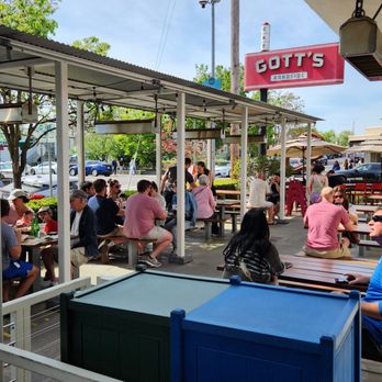 Gotts Roadside - Burgers Near Me - Napa, California