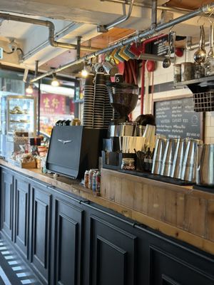 Winstons Coffee (Sai Ying Pun) by null