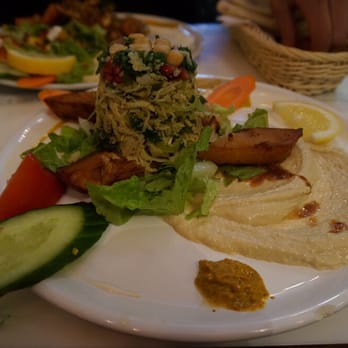Yarok - Syrian chicken breast salad - Syrian Near Me - Berlin, BE