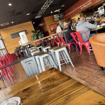 Trend Urban Cafe - Seating area - Tacos Near Me - Stone Mountain, Georgia