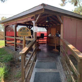 Homewood Winery - Wine tasting where wine is the focus! - Wineries Near Me - Sonoma, California Homewood Winery - Wine tasting where wine is the focus! - Wineries Near Me - Sonoma, California