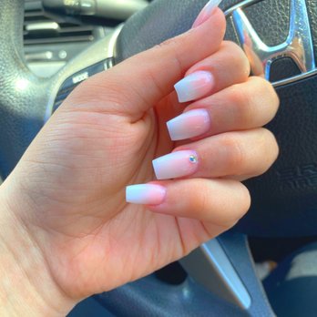 I Love Nails - Acrylic set with ombre dip-in poweder - Nail Salons Near Me - Corona, California
