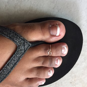 Expro NailS - This is my right foot....see the polish Annie left on the side of my big toe?  The polish lines are jagged.  So horrible. - Nail Salons Near Me - Spring, Texas