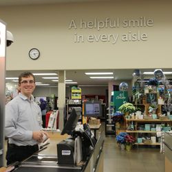 Hy-Vee - Hy-Vee - A helpful smile in every aisle.