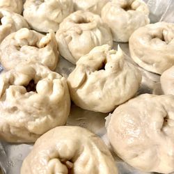 Chan - Freshly made everyday, Buns and dumplings, welcome to take orders~