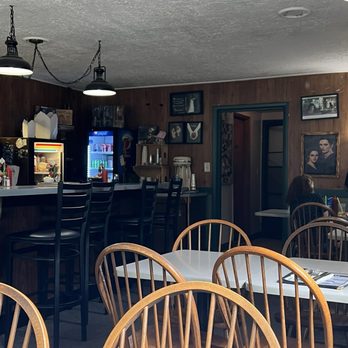 Carver Cafe - Delis Near Me - Damascus, Oregon