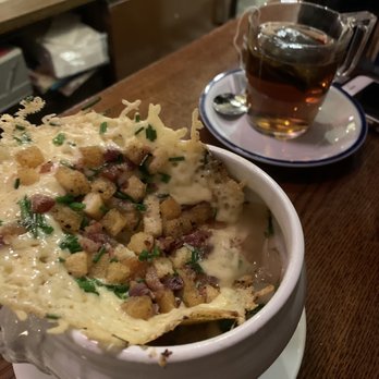 Alte Küch'n & Im Keller - French onion soup - International Near Me - Nuremberg, BY Alte Küch'n & Im Keller - French onion soup - International Near Me - Nuremberg, BY