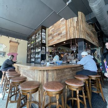 Hopfields - Pubs Near Me - Austin, Texas