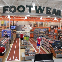 DICK'S Sporting Goods