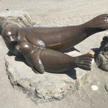 Alki Beach Park - Statue - Parks Near Me - Seattle, Washington