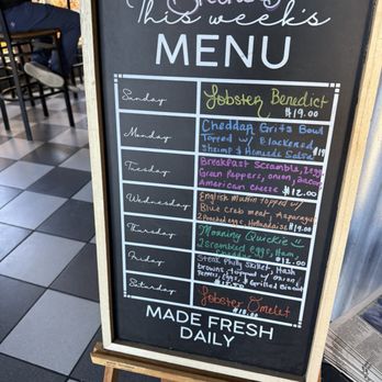 High Tide Restaurant - Seafood Near Me - Key Largo, Florida