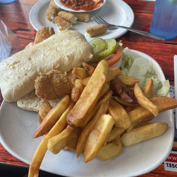 Alli's Family Restaurant - Fish Sandwich with fries - New American Near Me - Springfield, Missouri
