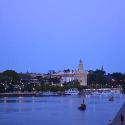 Atardecer en calle Betis!