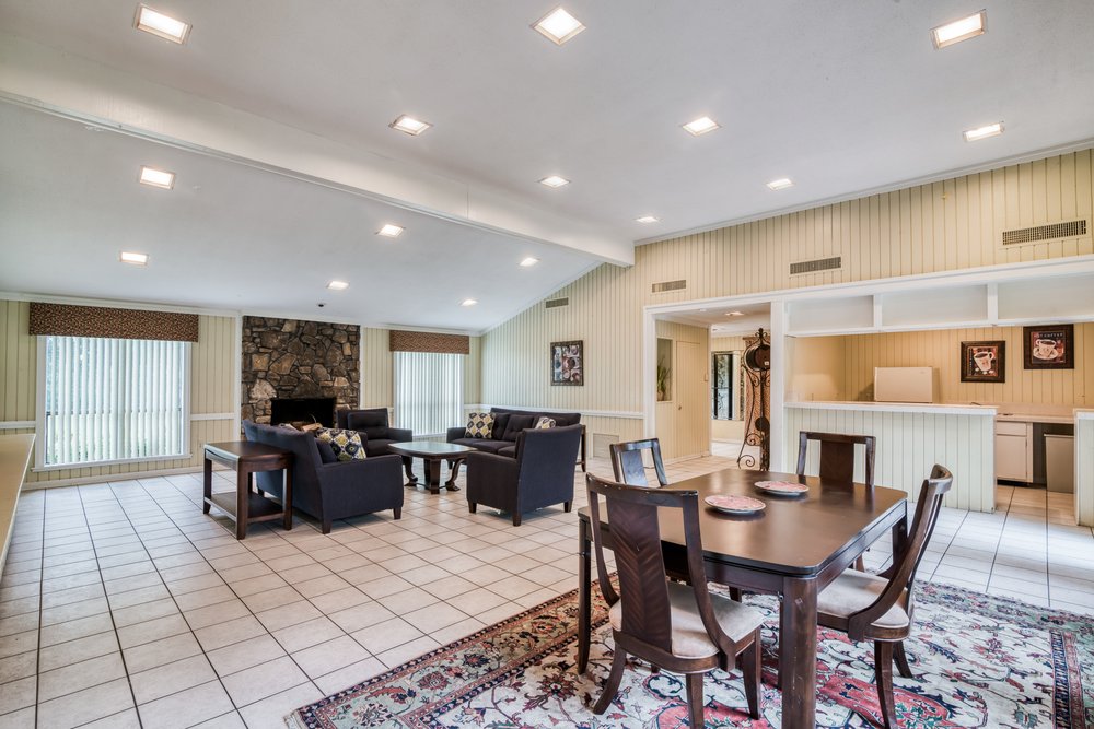 SYCAMORE LAKE APARTMENTS Updated September 2024 23 Photos & 12