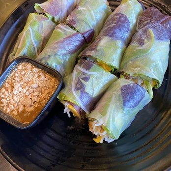 Pineapple Village - Spider Mango Roll (4) - Asian Fusion Near Me - Gilroy, California Pineapple Village - Spider Mango Roll (4) - Asian Fusion Near Me - Gilroy, California