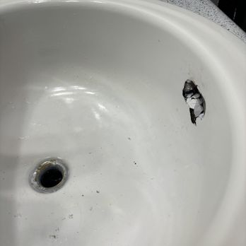 WatersEdge - Sink on arrival, so much for repairs before move in. - Apartments Near Me - Denton, Texas WatersEdge - Sink on arrival, so much for repairs before move in. - Apartments Near Me - Denton, Texas