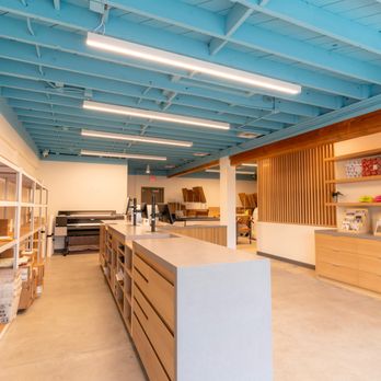 Manhattan Postal Center - All of your shipping and Packing needs at a One Stop Shop - Notaries Near Me - Manhattan Beach, California