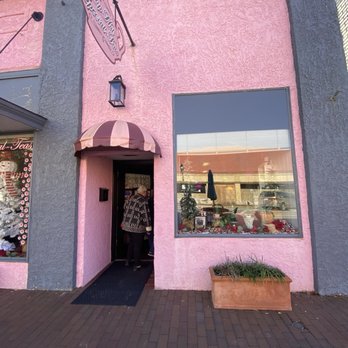 Top Hat Special-Teas - Outside view - Sandwiches Near Me - Florence, South Carolina