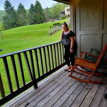 Mountain Lake Lodge - Dorland Cabin Porch - Hotels Near Me - Pembroke, Virginia Mountain Lake Lodge - Dorland Cabin Porch - Hotels Near Me - Pembroke, Virginia
