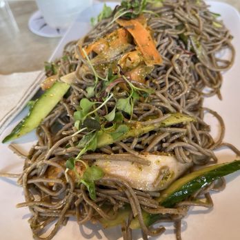 Bumbye Beach Bar - Soba noodle salad - Cocktail Bars Near Me - Wailea, Hawaii Bumbye Beach Bar - Soba noodle salad - Cocktail Bars Near Me - Wailea, Hawaii