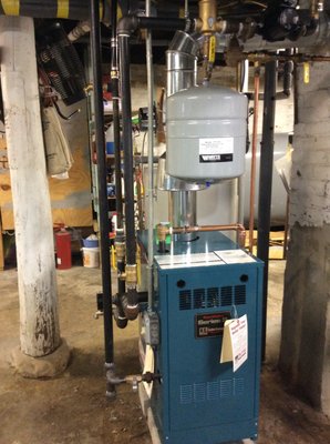 Hunt Ted Plumbing & Heating Logo