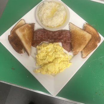 Phat Daddy's on da Tracks - Sausage and egg platter - American Near Me - Charleston, West Virginia Phat Daddy's on da Tracks - Sausage and egg platter - American Near Me - Charleston, West Virginia