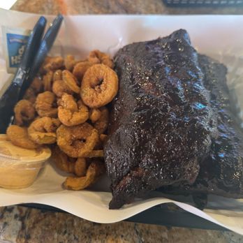 Dalie's Smokehouse - Fried pickles and ribs - Barbeque Near Me - Valley Park, Missouri