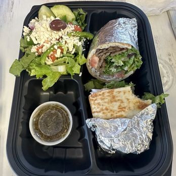 Aegean Express - Traditional Gyro and Greek salad - Greek Near Me - Mary Esther, Florida Aegean Express - Traditional Gyro and Greek salad - Greek Near Me - Mary Esther, Florida