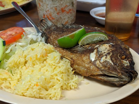 Antojitos Salvadorenos by null