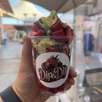 Dip & Dip - Dubai Chocolate cup - Desserts Near Me - Las Vegas, Nevada Dip & Dip - Dubai Chocolate cup - Desserts Near Me - Las Vegas, Nevada