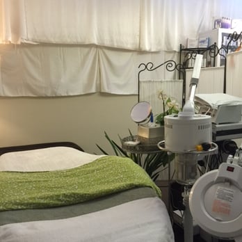 Yun Esthetics - Treatment Room - Skin Care Near Me - Sunnyvale, California Yun Esthetics - Treatment Room - Skin Care Near Me - Sunnyvale, California