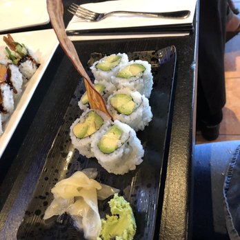 MiKi Sushi - Avocado roll - Sushi Bars Near Me - Markham, Ontario