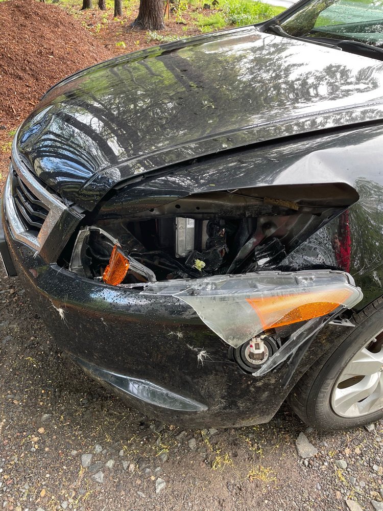 DON’S AUTO BODY Updated October 2024 27 S Main St, East Granby