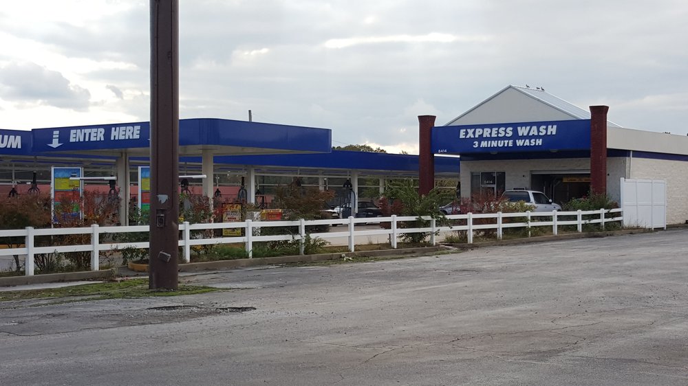 Blue Express Car Wash, Huntsville Roadtrippers
