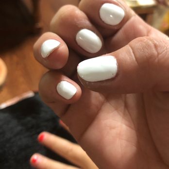 Luxor Nails & Spa - Right hand- If you notice, there is red on my thumb.... - Nail Salons Near Me - Denton, Texas