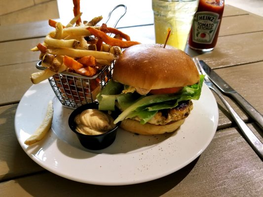 Fountain of Juice by null