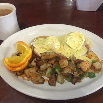 5th Avenue Cafe - Egg Benny Special with Red Potatoes Crispy and a side of Jalapeños - Breakfast & Brunch Near Me - Phoenix, Arizona 5th Avenue Cafe - Egg Benny Special with Red Potatoes Crispy and a side of Jalapeños - Breakfast & Brunch Near Me - Phoenix, Arizona