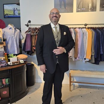 Duchess Clothier - Bespoke suit with gold vest and tie, traditional off-white shirt - Men's Clothing Near Me - Portland, Oregon Duchess Clothier - Bespoke suit with gold vest and tie, traditional off-white shirt - Men's Clothing Near Me - Portland, Oregon