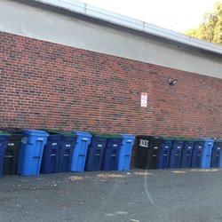 Veterans Memorial Rink - Trashy