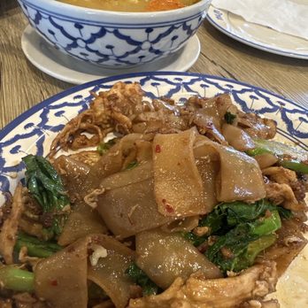 Baan Baan - Pad See Ew - Thai Near Me - Las Vegas, Nevada