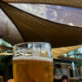 Sunriver Brewing Co - Galveston Pub - IPA - Brewpubs Near Me - Bend, Oregon