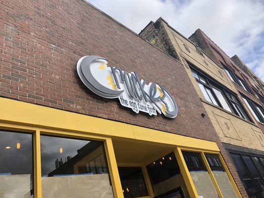 Cracked on Milwaukee by null