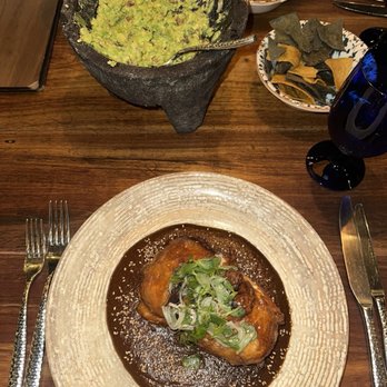 La Laguna Restaurant - Guacamole 10/10 and chicken mole 4/10. - Mexican Near Me - Playa del Carmen, ROO