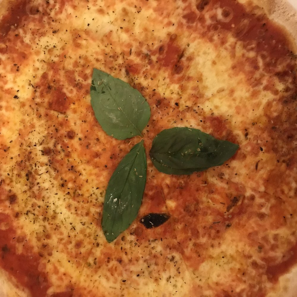Bizzarro - Margherita pizza - Italian Near Me - London, XGL Bizzarro - Margherita pizza - Italian Near Me - London, XGL