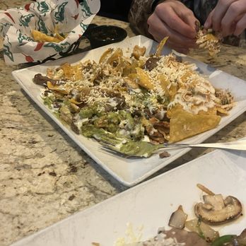 El Gran Rodeo - Rodeo Trashcan Nachos - fallen down - Mexican Near Me - West Chester, Pennsylvania