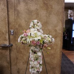 Majestic Flowers and Gifts