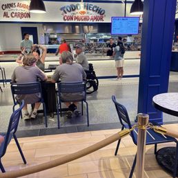 One table in use and too many people working in the back for let us in every 15 min per party ( one or 4 persons) they will make you wait One table in use and too many people working in the back for let us in every 15 min per party ( one or 4 persons) they will make you wait